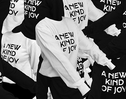 Это Yeezy 2015 года. Ким Кардашьян обвинили в плагиате Канье Уэста после показа Skims