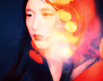 Разбили голову и нос: мужа Елены Блиновской избили в центре Москвы